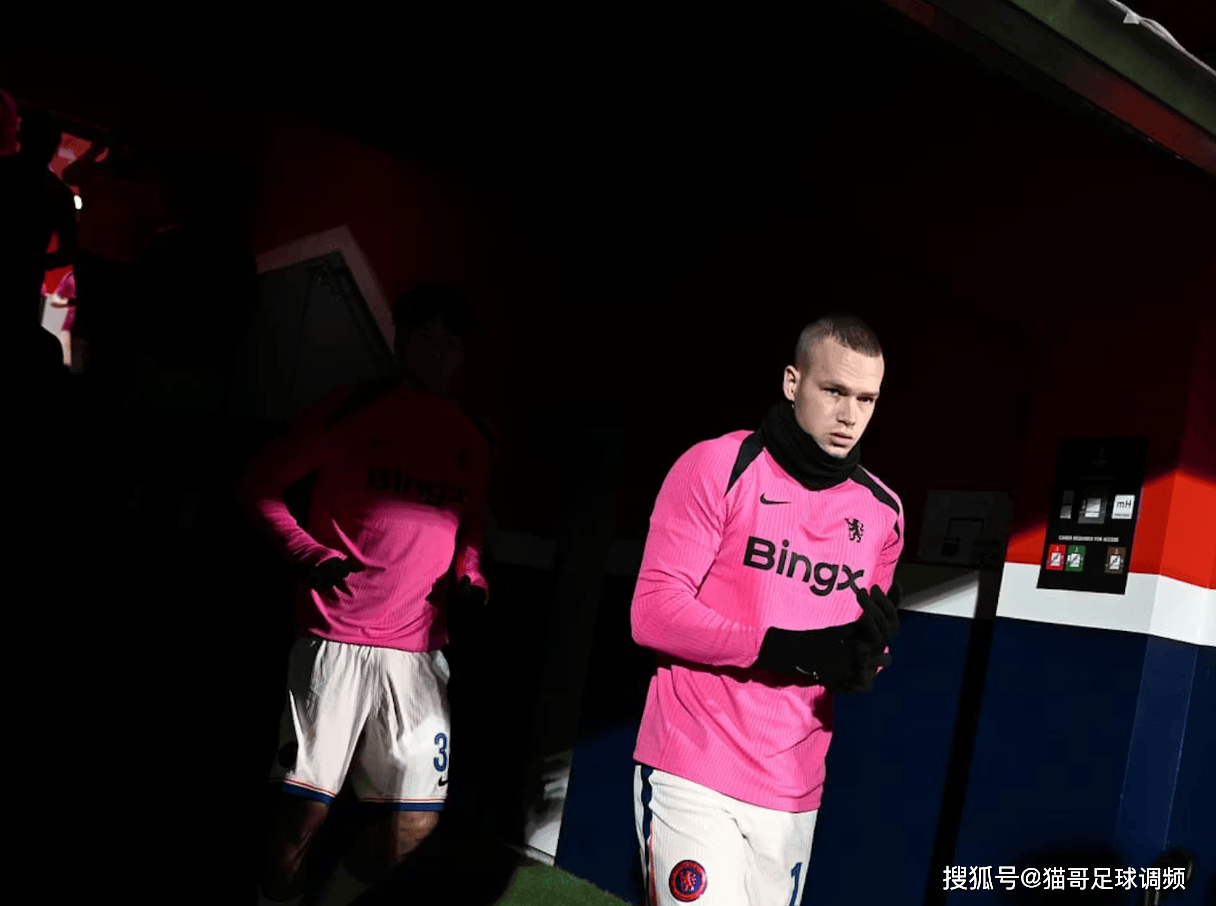 切尔西：罗西尼尔将在“合适时机”与穆德里克沟通，否认其已恢复训练